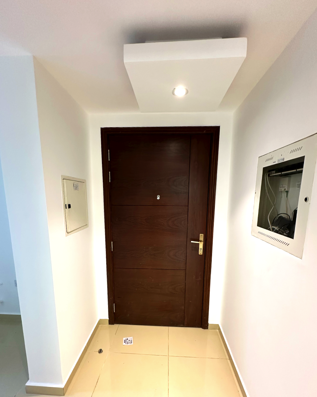 Avant — Porte