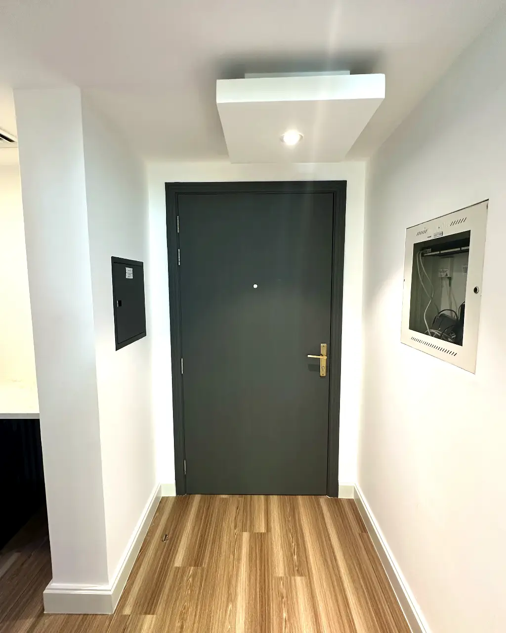 Après — Porte