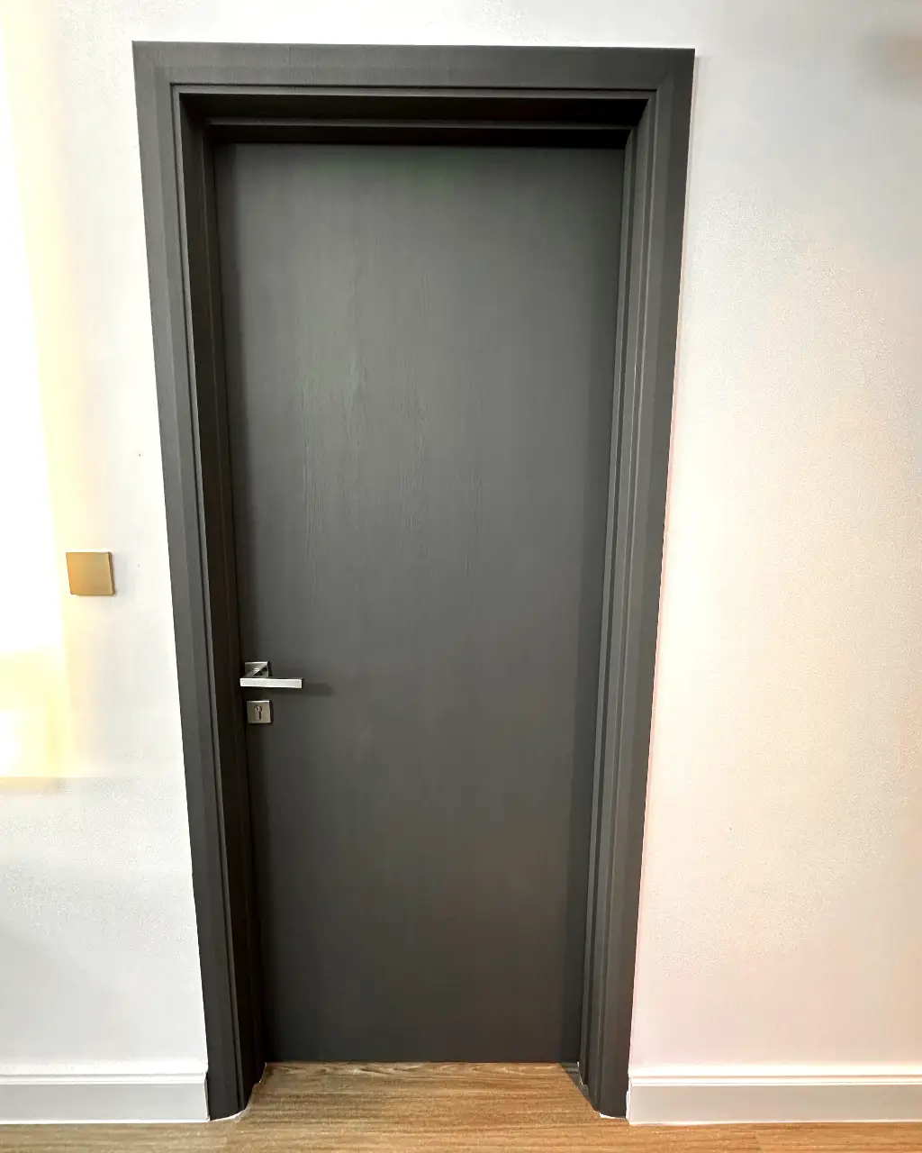Après — Porte